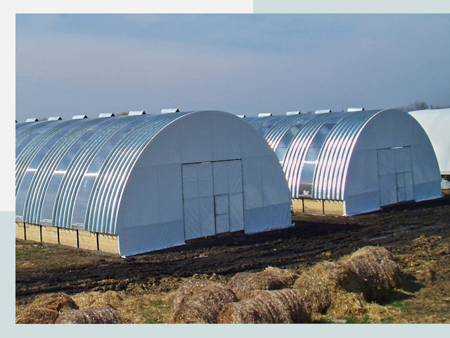 Сельскохозяйственные здания в Морозовске