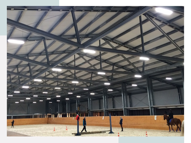 Строительство конных манежей от 616 руб в Морозовск